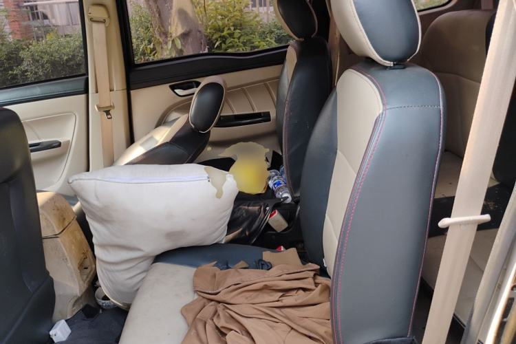 Used FAW Yingzhi 727 2017 1.5L Standard Edition Left Rear Seat