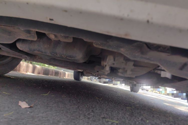 Used FAW Yingzhi 727 2017 1.5L Business Edition Chassis Front