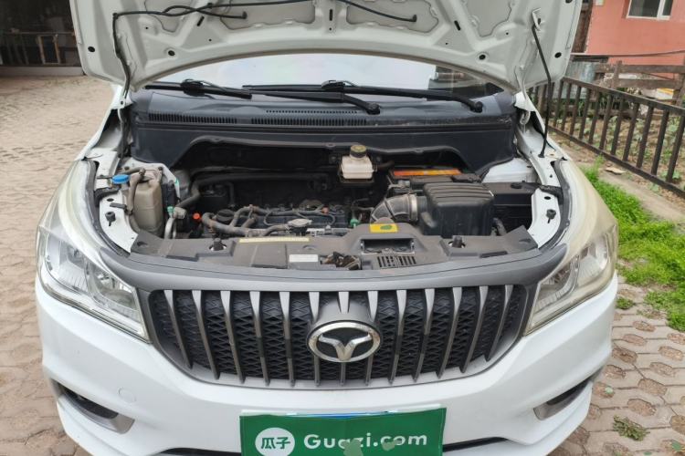 Used FAW Yingzhi 727 2017 1.5L Business Edition Engine Bay