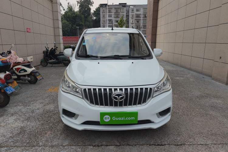 Used FAW Yingzhi 727 2017 1.5L Standard Edition Exterior 1