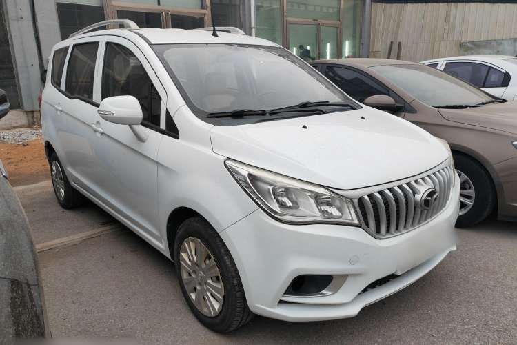 Used FAW Yingzhi 727 2017 1.5L Standard Edition Exterior 3