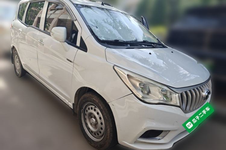 Used FAW Yingzhi 727 2017 1.5L Standard Edition Front Right 45 Deg