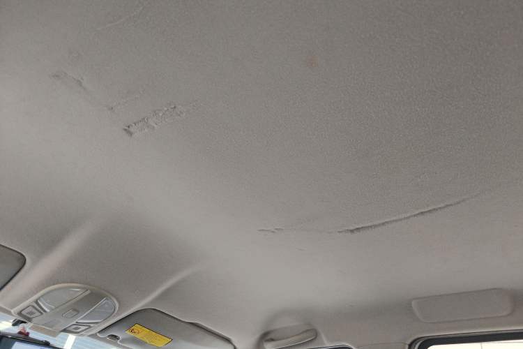 Used FAW Yingzhi 727 2017 1.5L Standard Edition Headliner