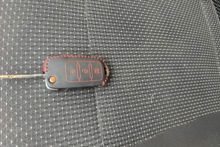 Used FAW Yingzhi 727 2017 1.5L Standard Edition Interior 1