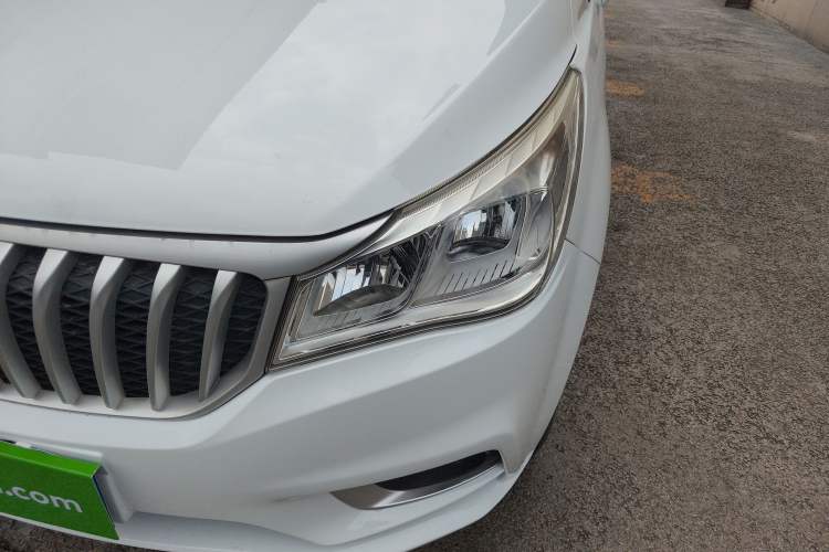 Used FAW Yingzhi 727 2017 1.5L Standard Edition Left Front Headlight