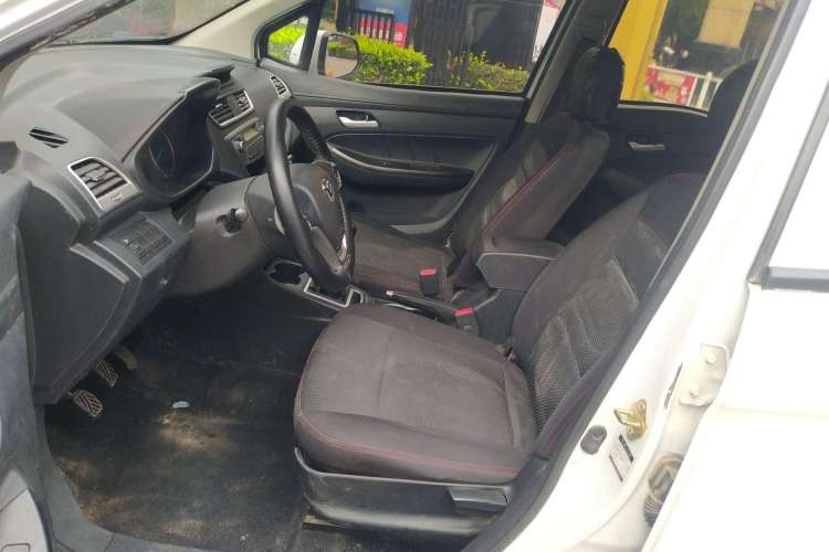 Used FAW Yingzhi 727 2017 1.5L Standard Edition Left Front Seat
