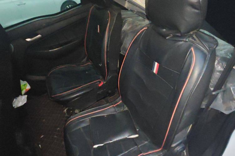 Used FAW Yingzhi 727 2017 1.5L Standard Edition Left Rear Seat