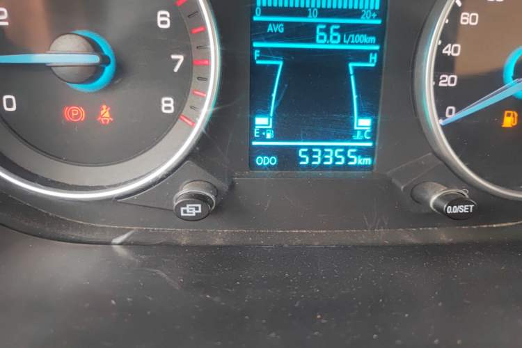 Used FAW Yingzhi 727 2017 1.5L Standard Edition Odometer Close Up
