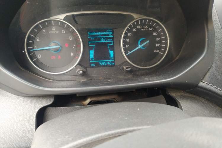 Used FAW Yingzhi 727 2017 1.5L Standard Edition Odometer Close Up