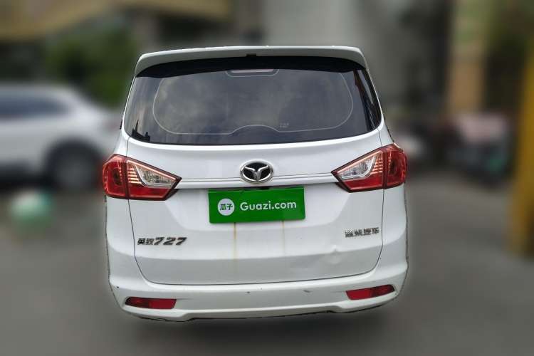 Used FAW Yingzhi 727 2017 1.5L Standard Edition Rear