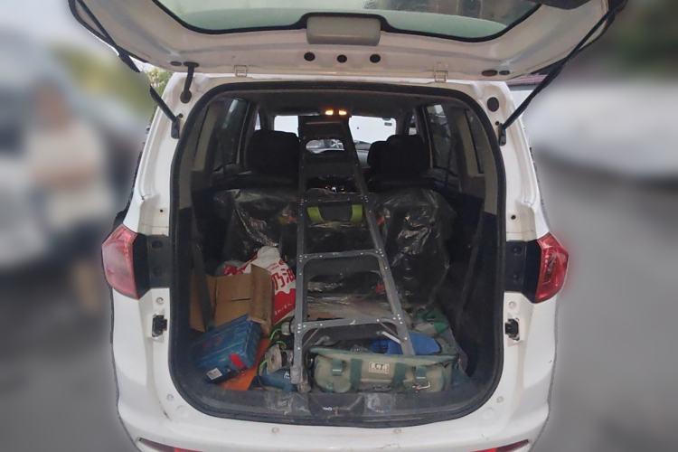 Used FAW Yingzhi 727 2017 1.5L Standard Edition Trunk