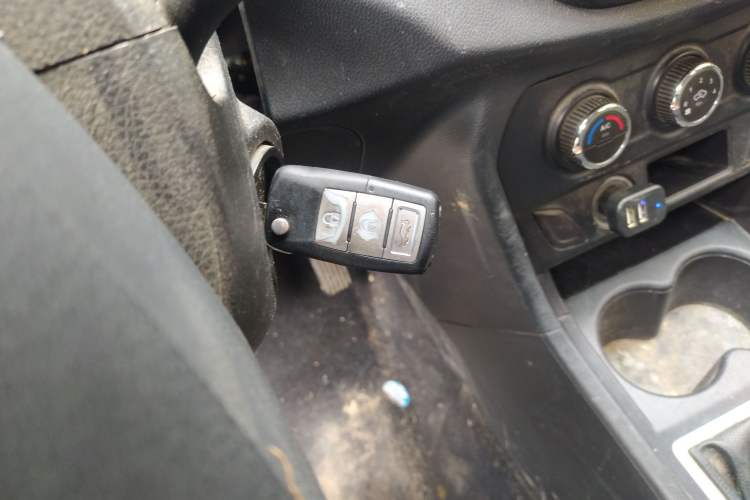 Used FAW Yingzhi 727 2017 1.5L Standard Edition Vehicle Key