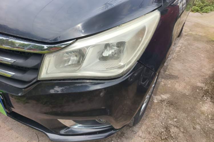 Used FAW Yingzhi 737 2015 1.5L Manual Deluxe Navigation Version Left Front Headlight