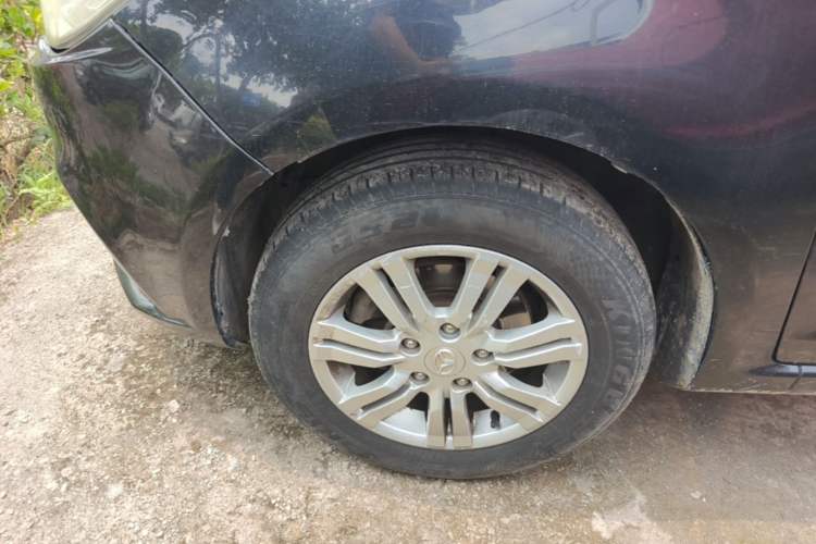 Used FAW Yingzhi 737 2015 1.5L Manual Deluxe Navigation Version Left Front Wheel Hub