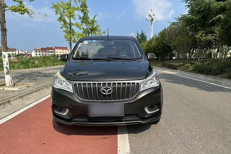 Used FAW Yingzhi 737 2015 1.5L Manual Comfort Model Exterior 1