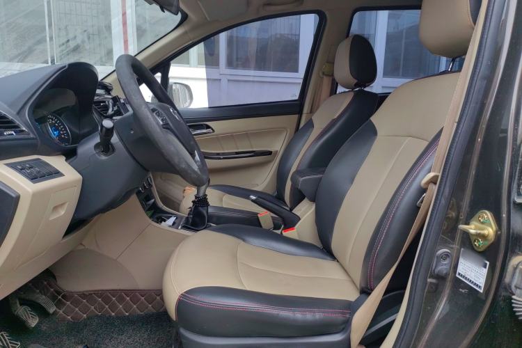 Used FAW Yingzhi 737 2015 1.5L Manual Deluxe Navigation Version Left Front Seat