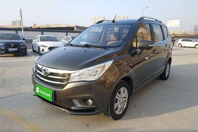 Used FAW Yingzhi 737 2015 1.5L Manual Deluxe Navigation Version