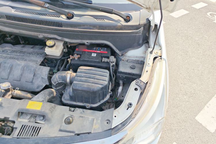 Used FAW Yingzhi 737 2015 1.5L Manual Comfort Model Engine Bay Left