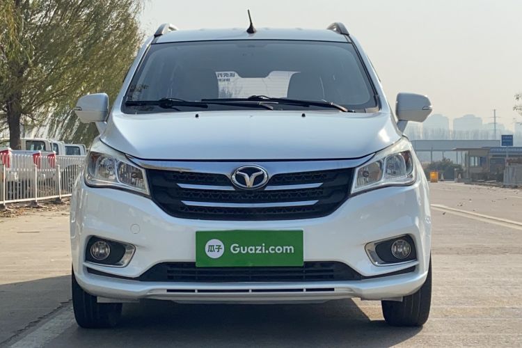 Used FAW Yingzhi 737 2015 1.5L Manual Deluxe Navigation Version Exterior 1