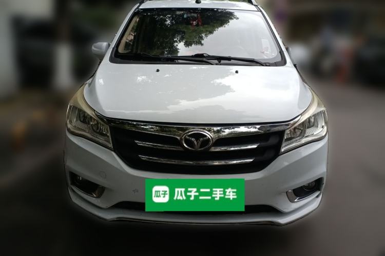 Used FAW Yingzhi 737 2015 1.5L Manual Deluxe Navigation Version Front