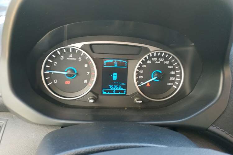 Used FAW Yingzhi 737 2015 1.5L Manual Comfort Model Instrument Cluster