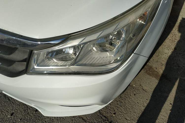 Used FAW Yingzhi 737 2015 1.5L Manual Comfort Model Left Front Headlight