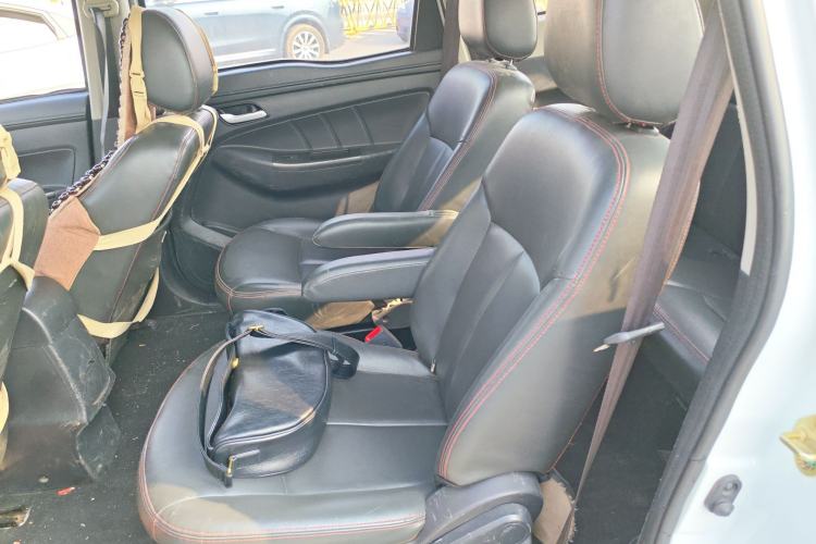 Used FAW Yingzhi 737 2015 1.5L Manual Comfort Model Left Rear Seat