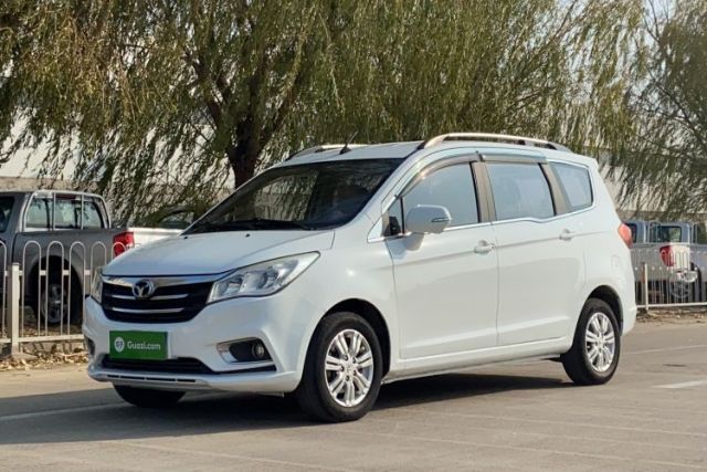 Used FAW Yingzhi 737 2015 1.5L Manual Deluxe Navigation Version