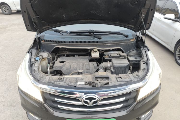 Used FAW Yingzhi 737 2016 1.5L CVT Luxury Navigation Edition Engine Bay