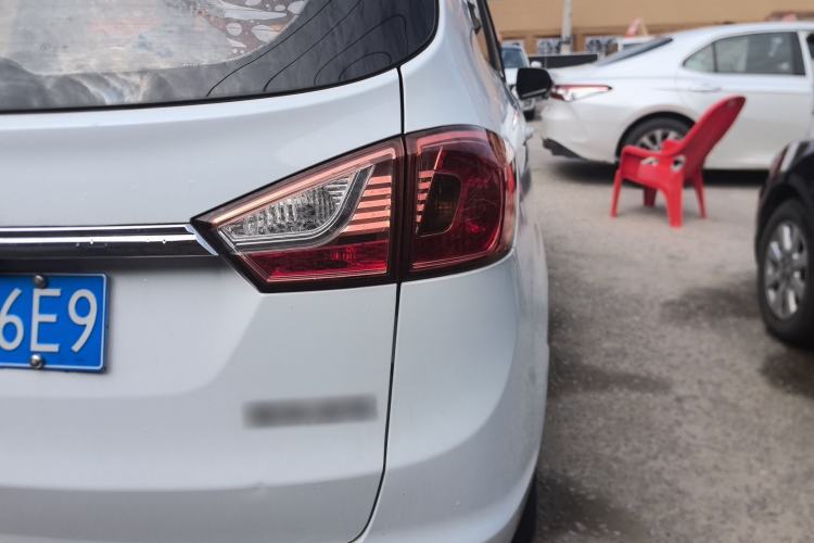 Used FAW Yingzhi 737 2016 1.5L CVT Luxury Navigation Edition Exterior 3