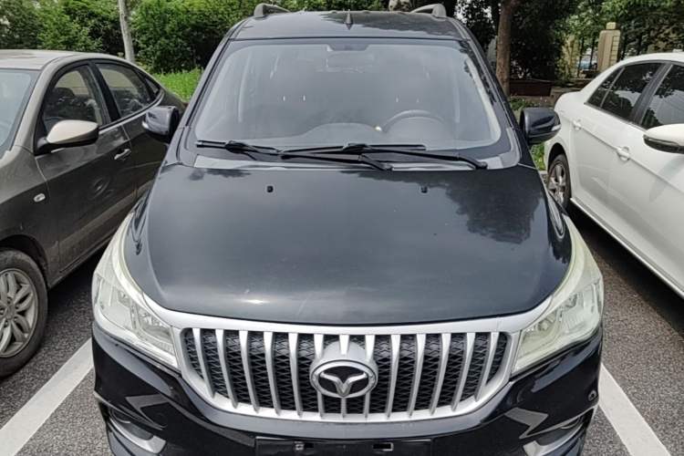 Used FAW Yingzhi 737 2017 1.5L Manual Love Edition Front