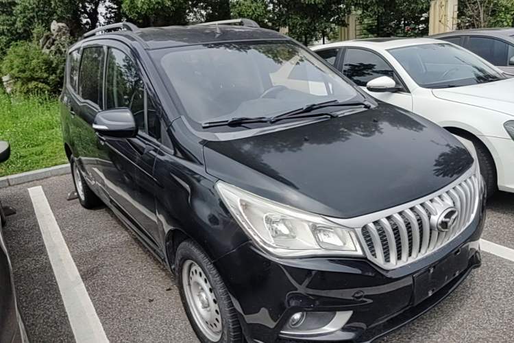 Used FAW Yingzhi 737 2017 1.5L Manual Love Edition Front Right 45 Deg