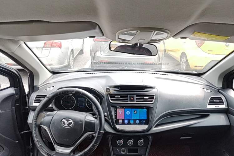 Used FAW Yingzhi 737 2017 1.5L Manual Love Edition Headliner