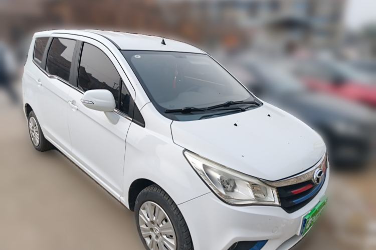 Used FAW Yingzhi 737 2017 1.5L Manual Love Edition Front Right 45 Deg