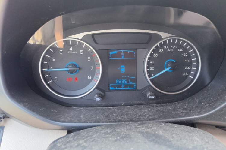 Used FAW Yingzhi 737 2017 1.5L Manual Love Edition Instrument Cluster