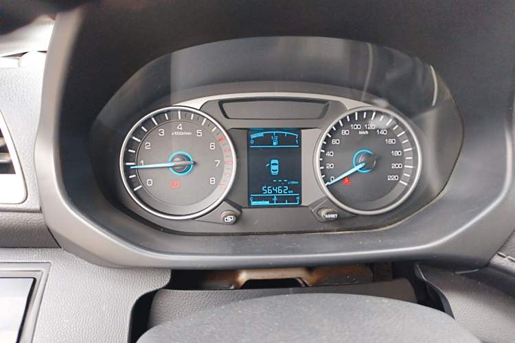 Used FAW Yingzhi 737 2017 1.5L Manual Love Edition Instrument Cluster