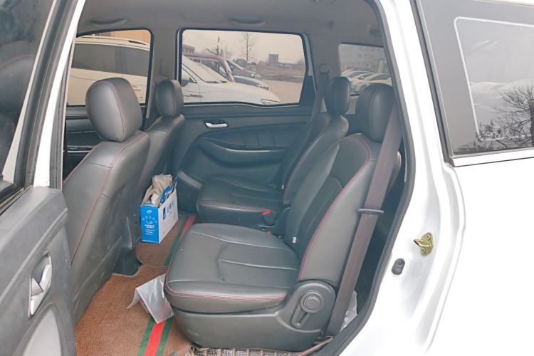 Used FAW Yingzhi 737 2017 1.5L Manual Love Edition Left Rear Seat