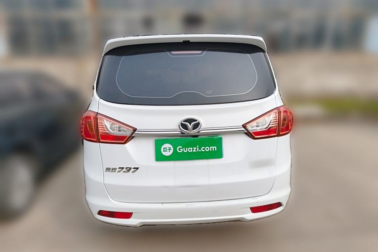 Used FAW Yingzhi 737 2017 1.5L Manual Love Edition Rear