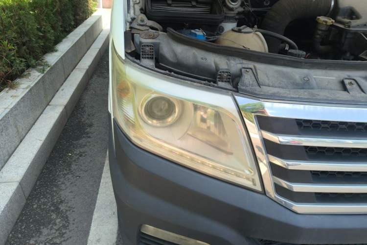 Used FAW Yingzhi 737EV  Right Front Headlight