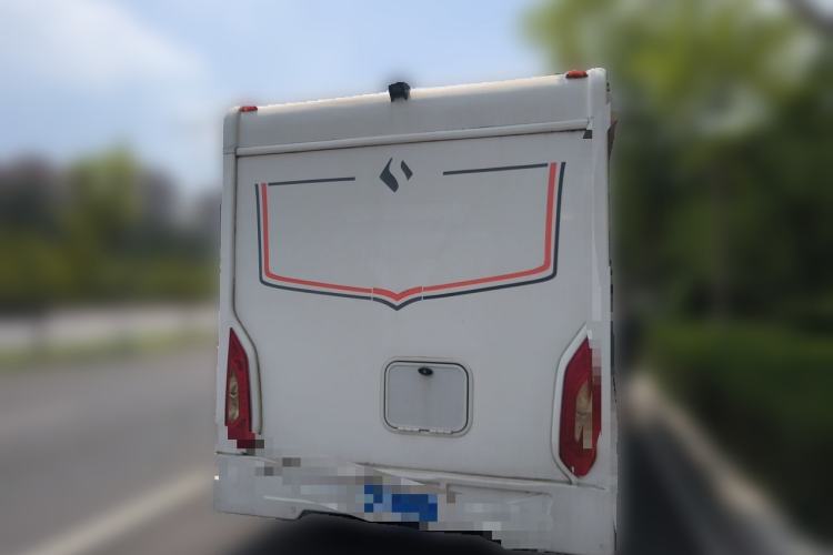 Used FAW Yingzhi 737EV  Trunk