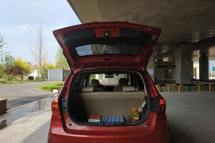 Used FAW Yingzhi G3 2015 1.5L CVT Zhihao Edition Trunk