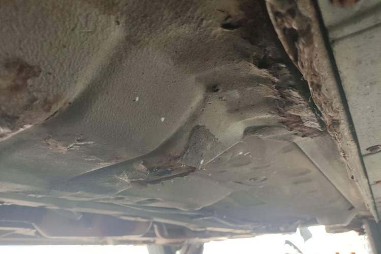 Used FAW Yingzhi G3 2014 1.5L Manual Zhihao Edition Chassis Front Left