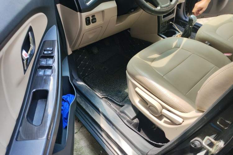 Used FAW Yingzhi G3 2014 1.5L Manual Zhihao Edition Driver Seat