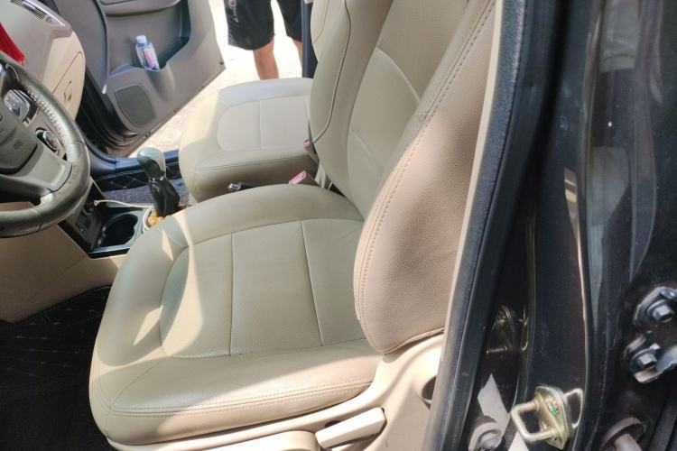 Used FAW Yingzhi G3 2014 1.5L Manual Zhihao Edition Left Front Seat