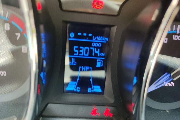 Used FAW Yingzhi G3 2014 1.5L Manual Zhihao Edition Odometer Close Up