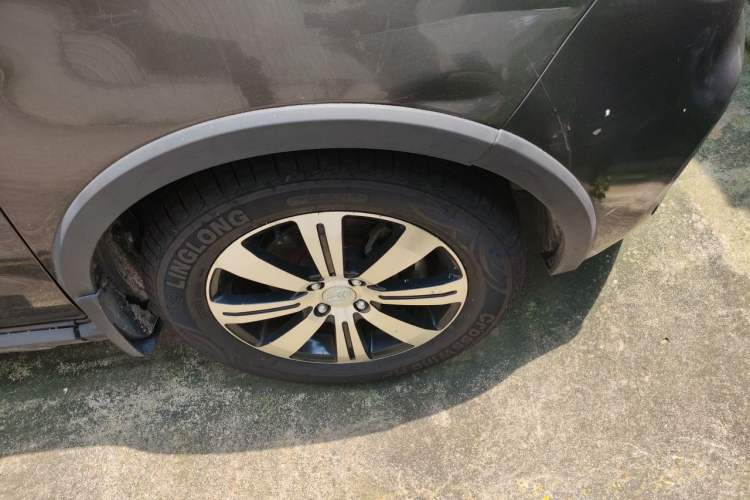 Used FAW Yingzhi G3 2014 1.5L Manual Zhihao Edition Right Front Wheel Hub