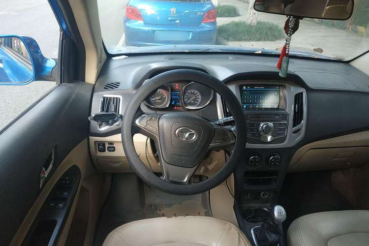 Used FAW Yingzhi G3 2014 1.5L Manual ZhiZun Edition Steering Wheel
