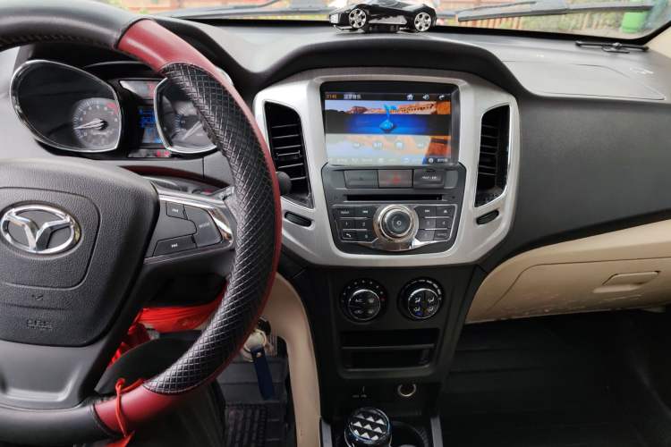 Used FAW Yingzhi G3 2014 1.5L Manual Zhihao Edition Audio And AC Panel