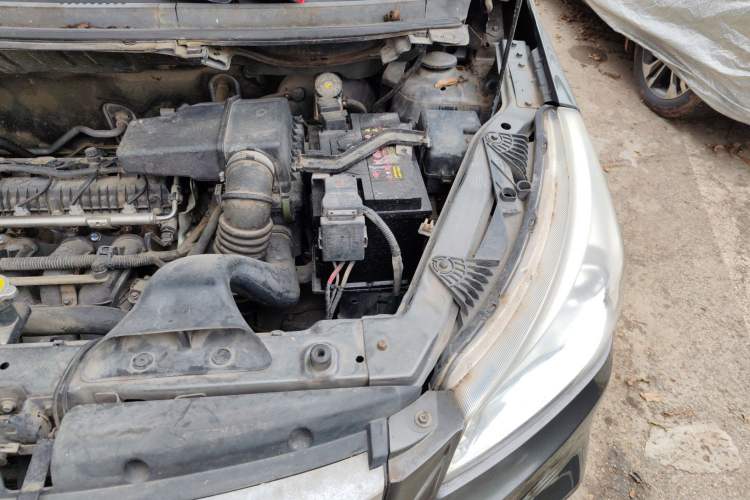 Used FAW Yingzhi G3 2014 1.5L Manual Zhihao Edition Engine Bay Left