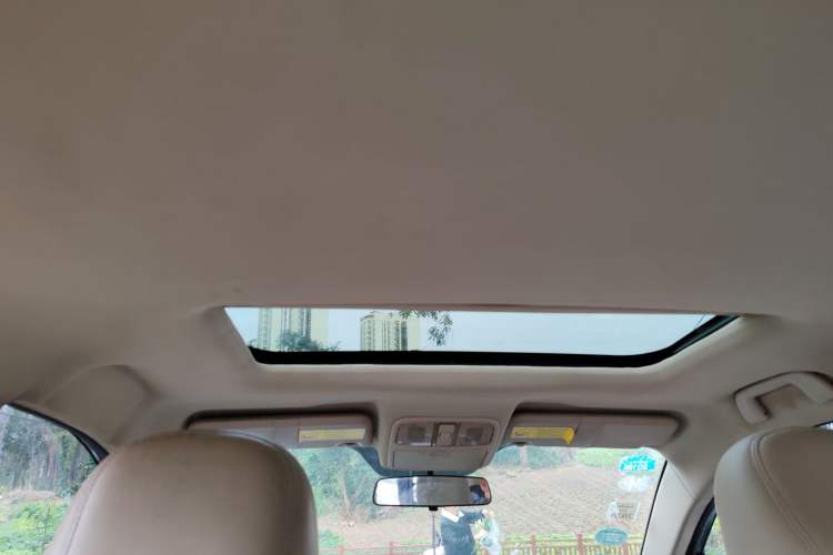 Used FAW Yingzhi G3 2014 1.5L Manual Zhihao Edition Headliner